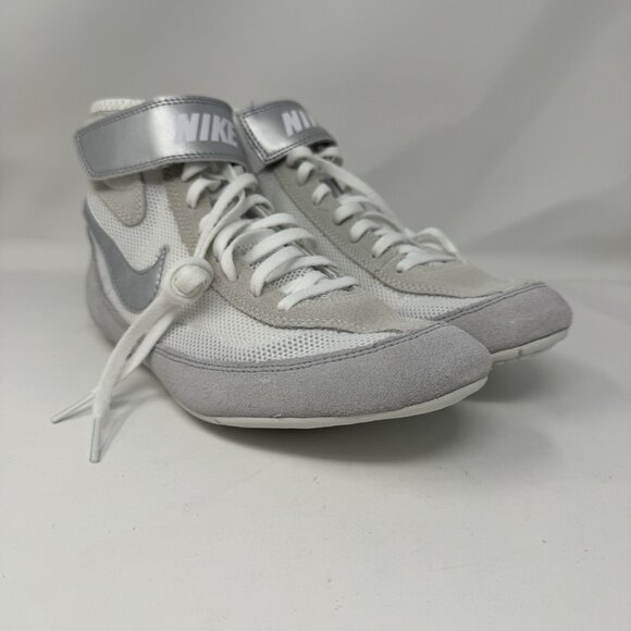 Athletic_Shoes